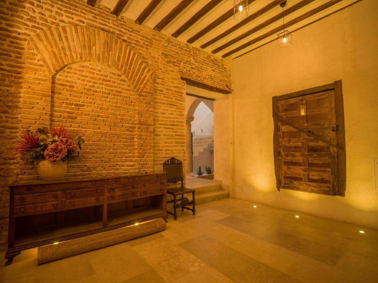 Pensión Casa De Mendoza - Casa Solariega En El Casco Historico Alcalá de Henares
