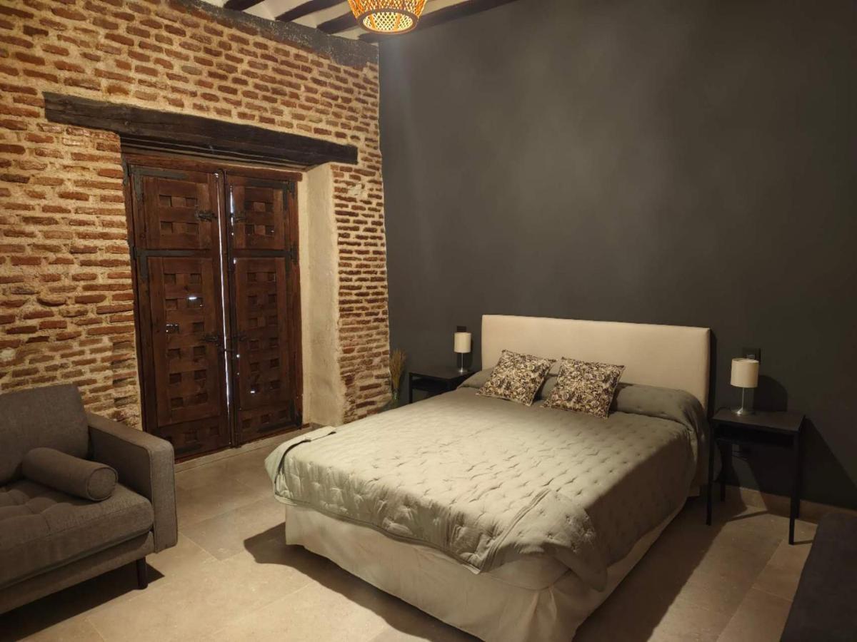 Casa De Mendoza - Casa Solariega En El Casco Historico Pensión Alcalá de Henares